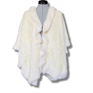 White faux fur wrap